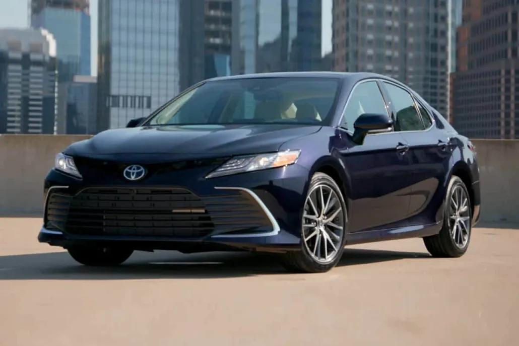 2024 Toyota Camry SE photo 1