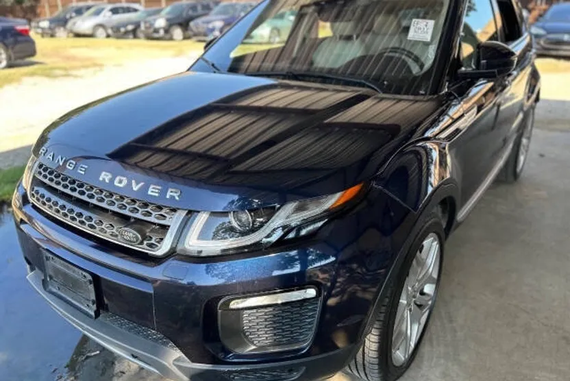2017 Land Rover Range Rover Evoque HSE photo 1