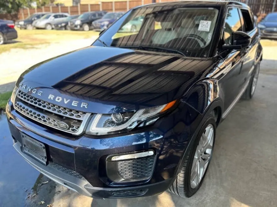 2017 Land Rover Range Rover Evoque HSE photo 1