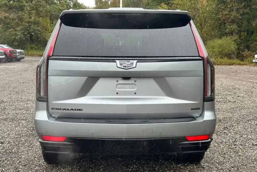 2024 Cadillac Escalade Sport photo 1