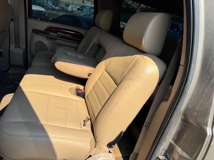 2002 Ford Excursion Limited photo 1
