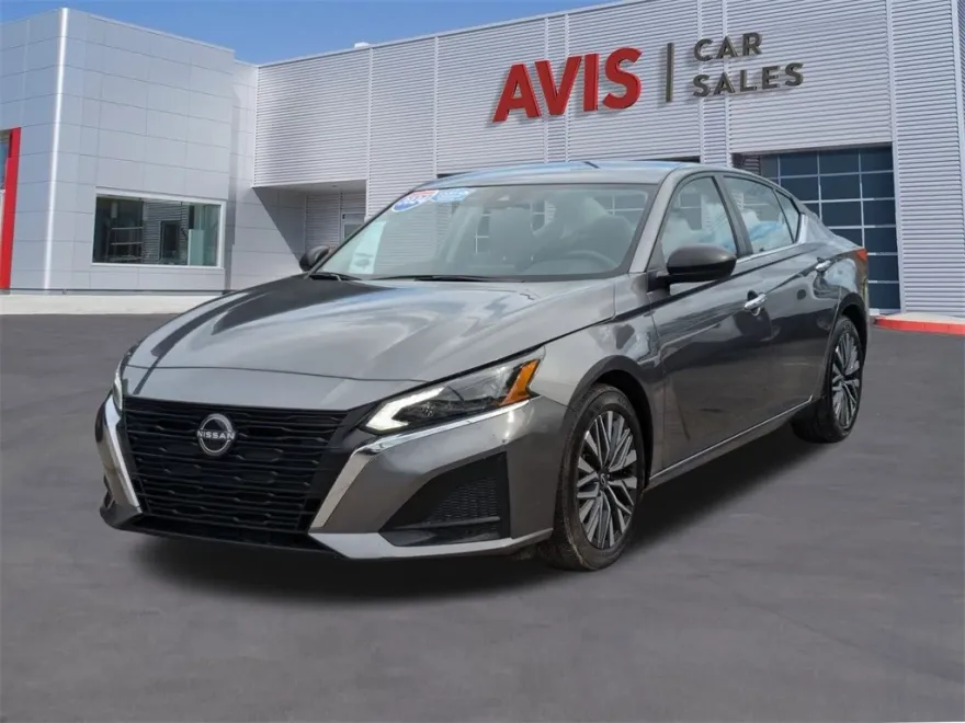 2024 Nissan Altima 2.5 SV photo 1