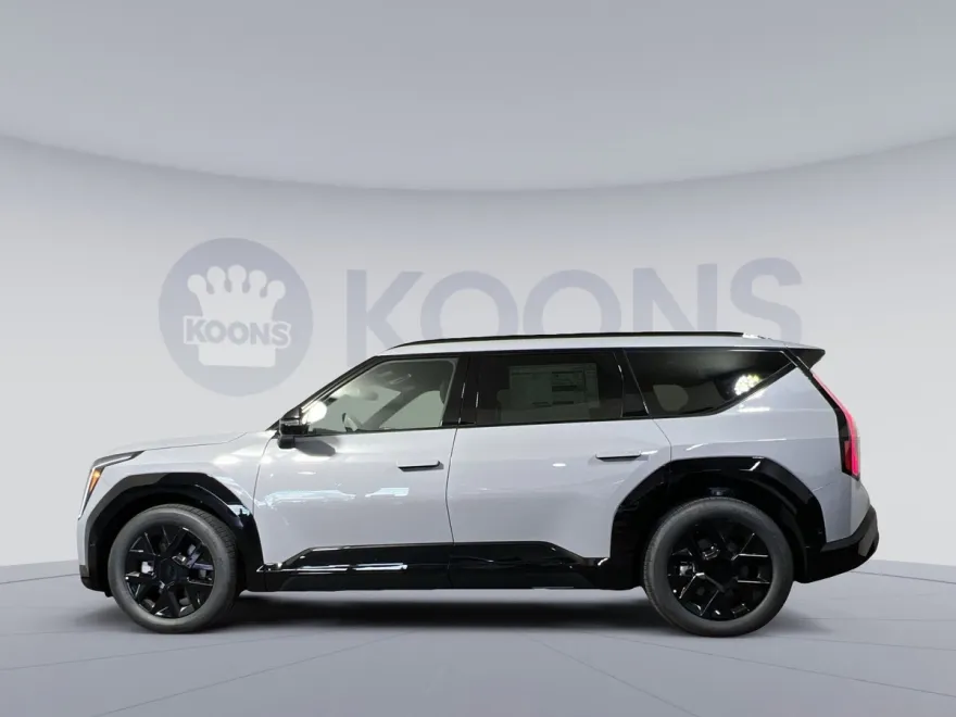 2026 Kia EV9 Land photo 1