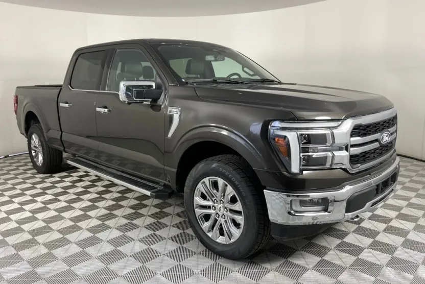2024 Ford F-150 Lariat photo 1