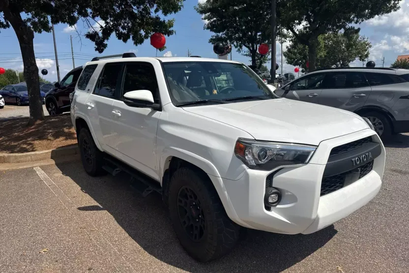 2022 Toyota 4Runner SR5 Premium photo 1
