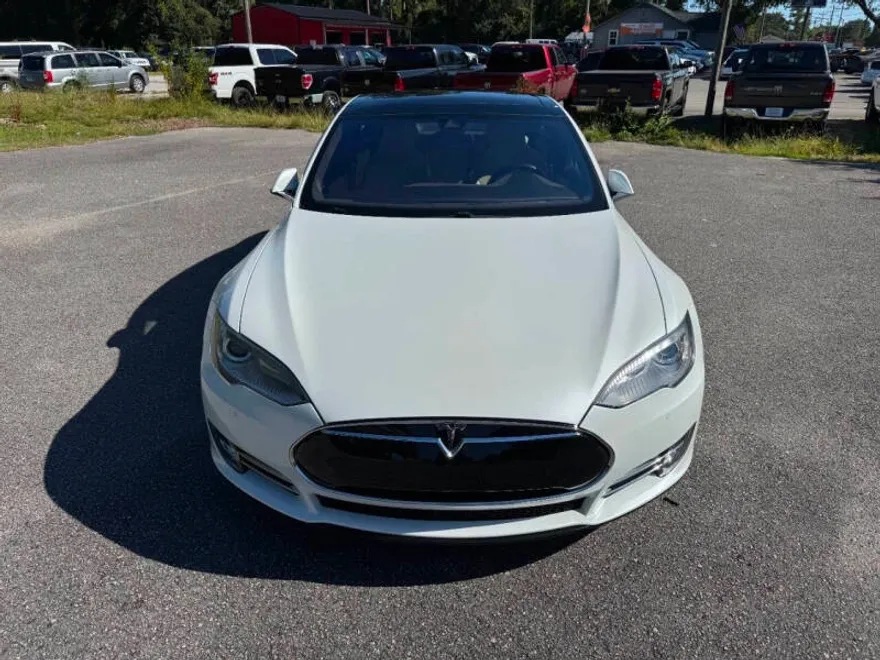 2014 Tesla Model S 60 photo 1