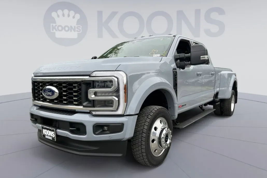 2026 Ford F-450 photo 1