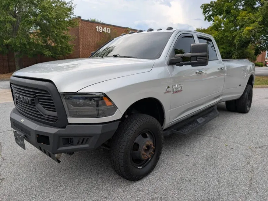2017 Ram 3500 Tradesman photo 1