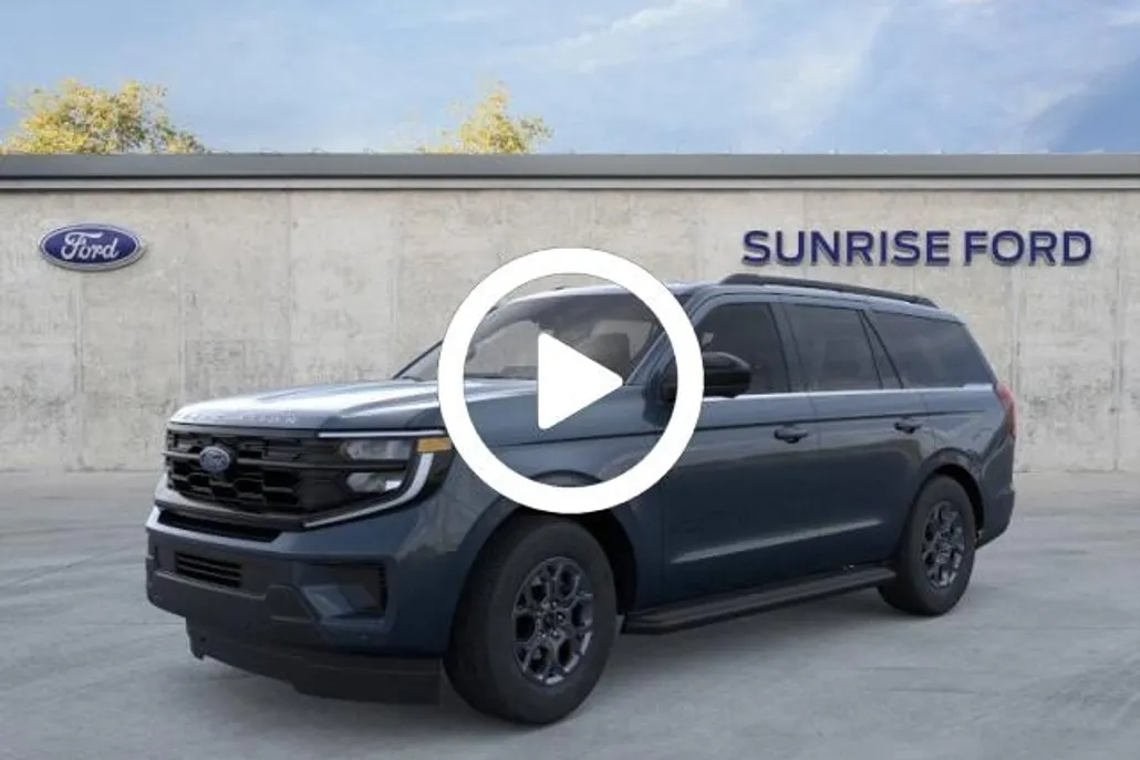 2025 Ford Expedition photo 1