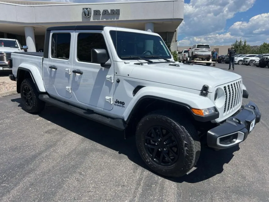 2022 Jeep Gladiator Sport S photo 1