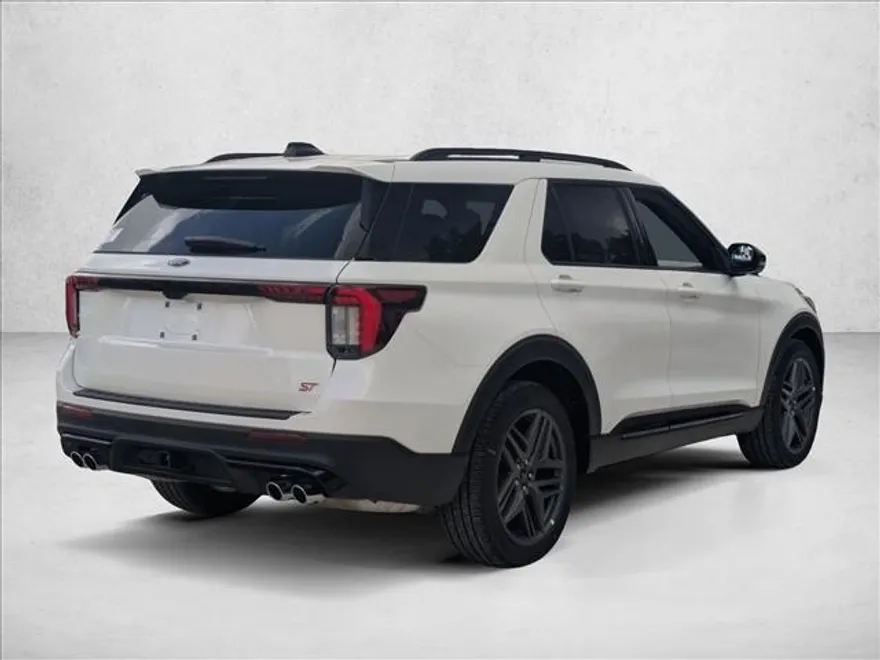 2025 Ford Explorer ST photo 1