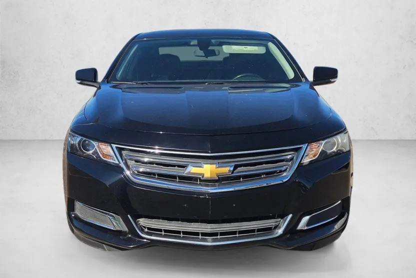 2017 Chevrolet Impala 1LT photo 1