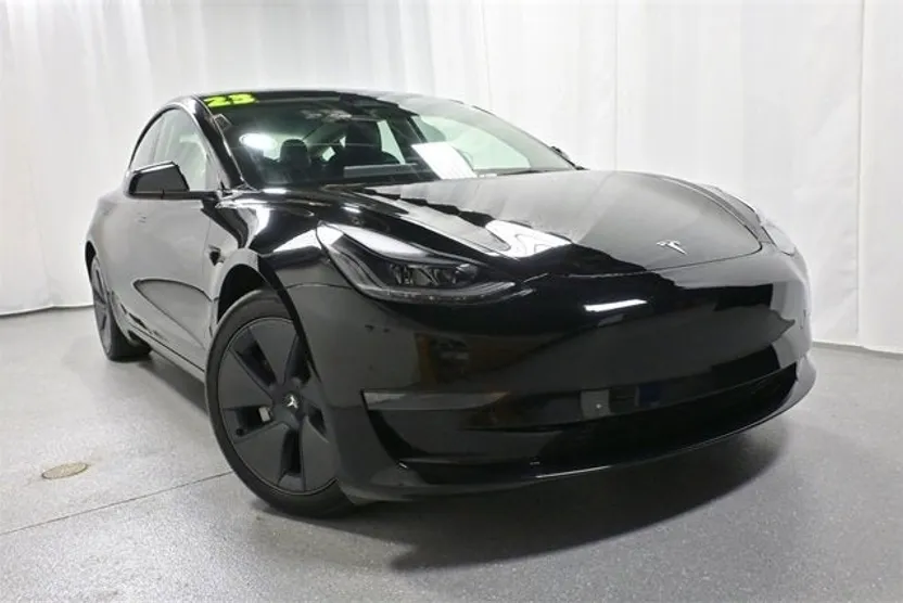 2023 Tesla Model 3 Long Range photo 1