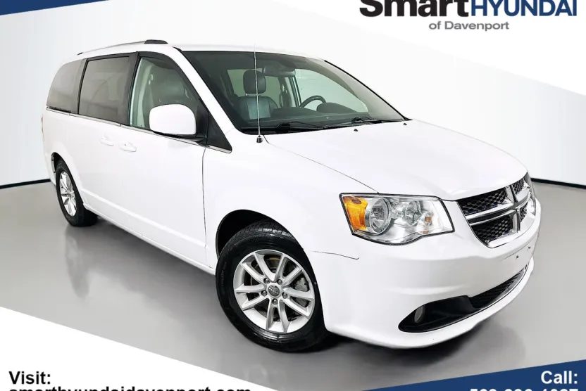2020 Dodge Grand Caravan SXT photo 1