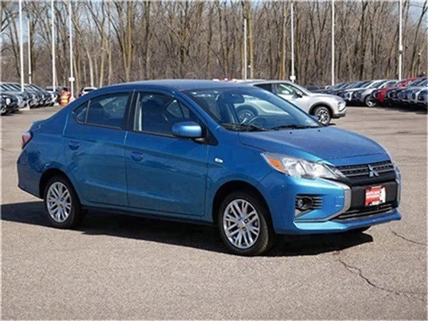 2024 Mitsubishi Mirage G4 LE photo 1