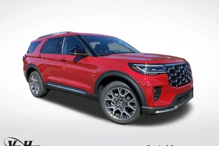 2025 Ford Explorer Platinum photo 1