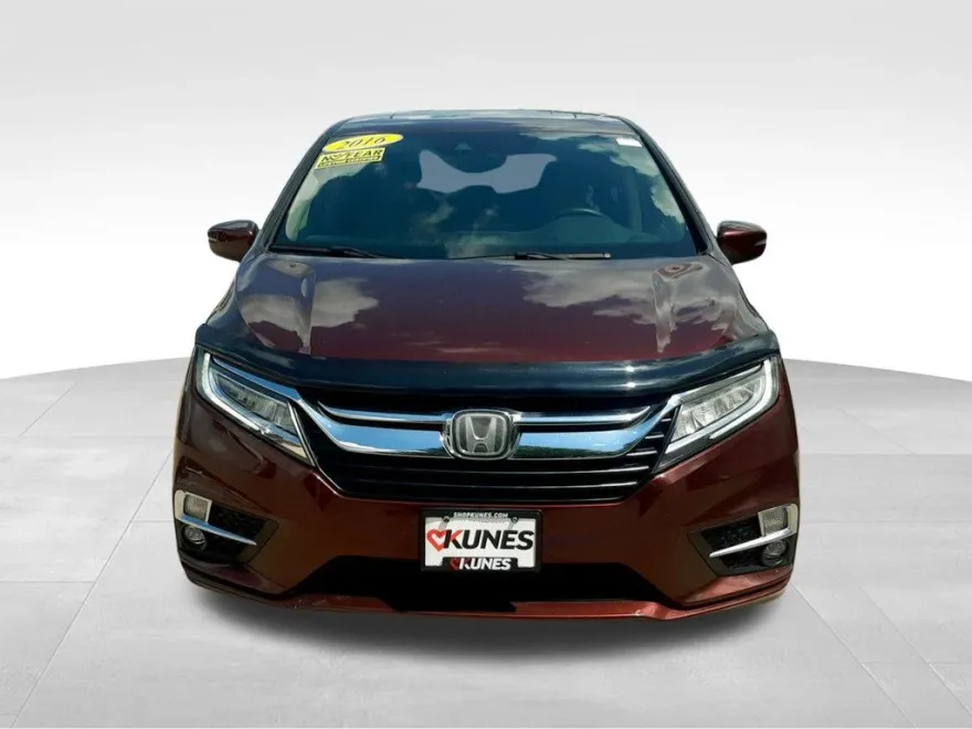 2019 Honda Odyssey Touring photo 1