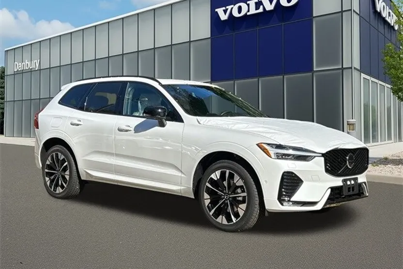 2026 Volvo XC60 B5 Plus photo 1