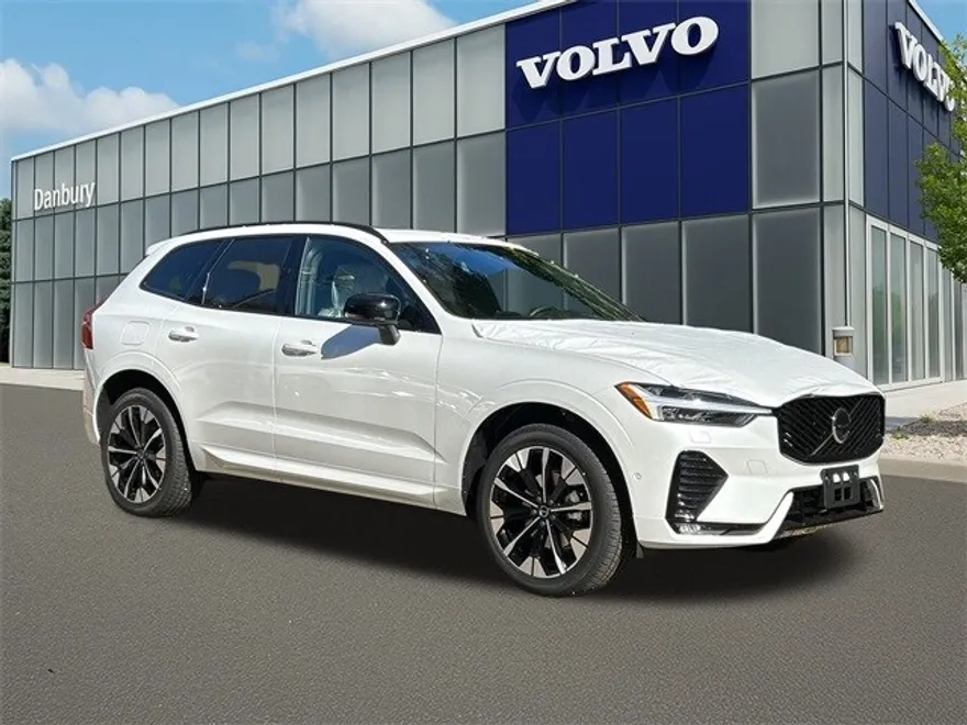 2026 Volvo XC60 B5 Plus photo 1