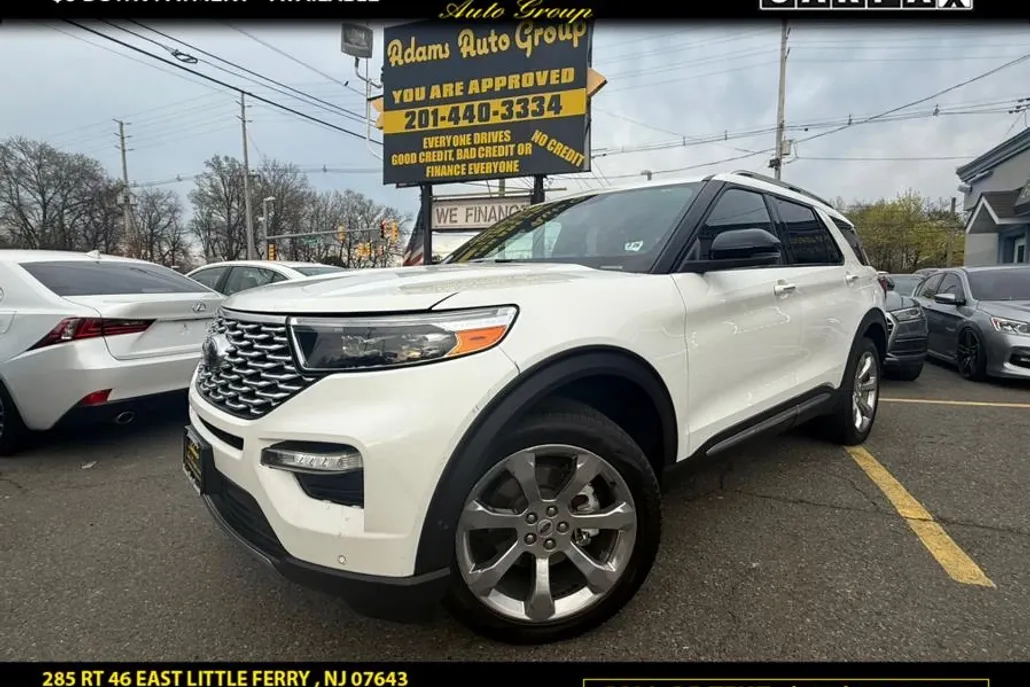 2020 Ford Explorer Platinum photo 1