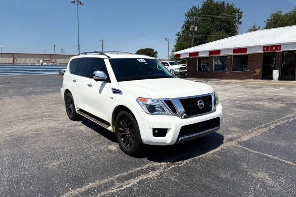 2019 Nissan Armada photo 1