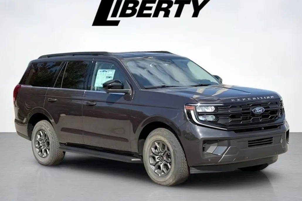 2025 Ford Expedition photo 1