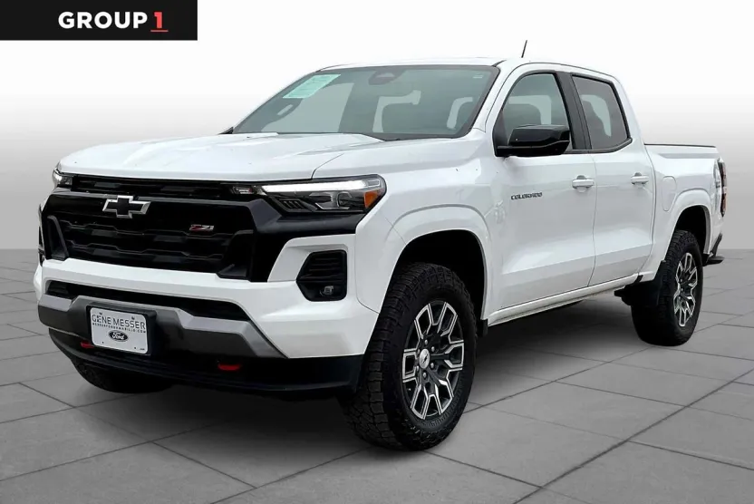 2023 Chevrolet Colorado Z71 photo 1