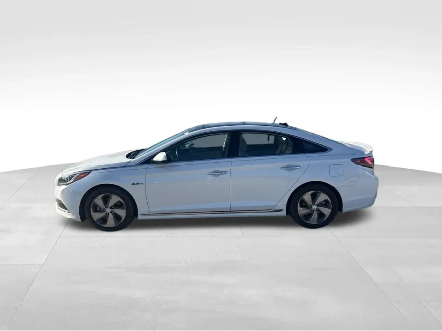 2017 Hyundai Sonata Hybrid Limited photo 1