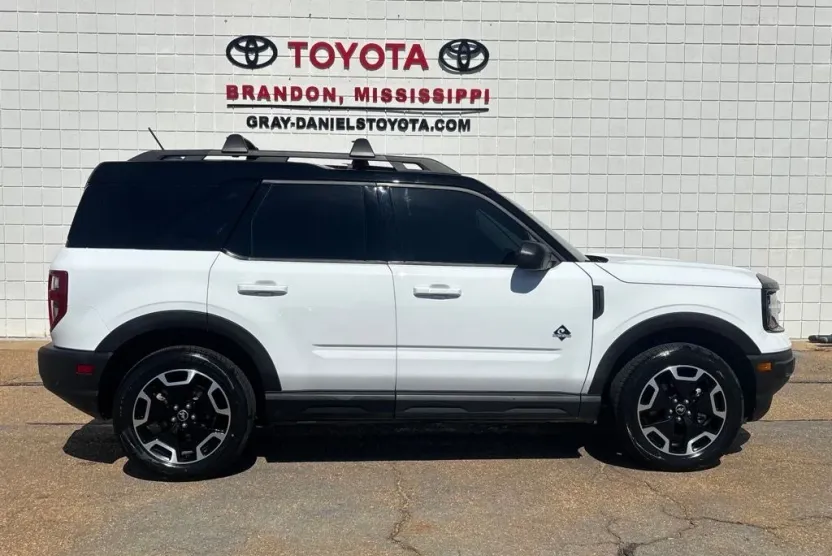 2023 Ford Bronco Sport Outer Banks photo 1