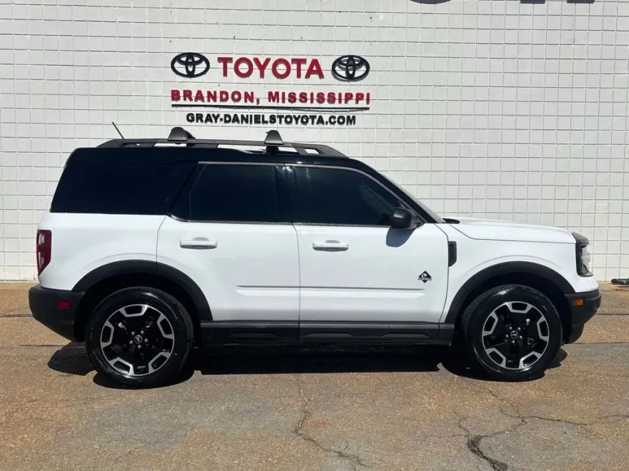 2023 Ford Bronco Sport Outer Banks photo 1