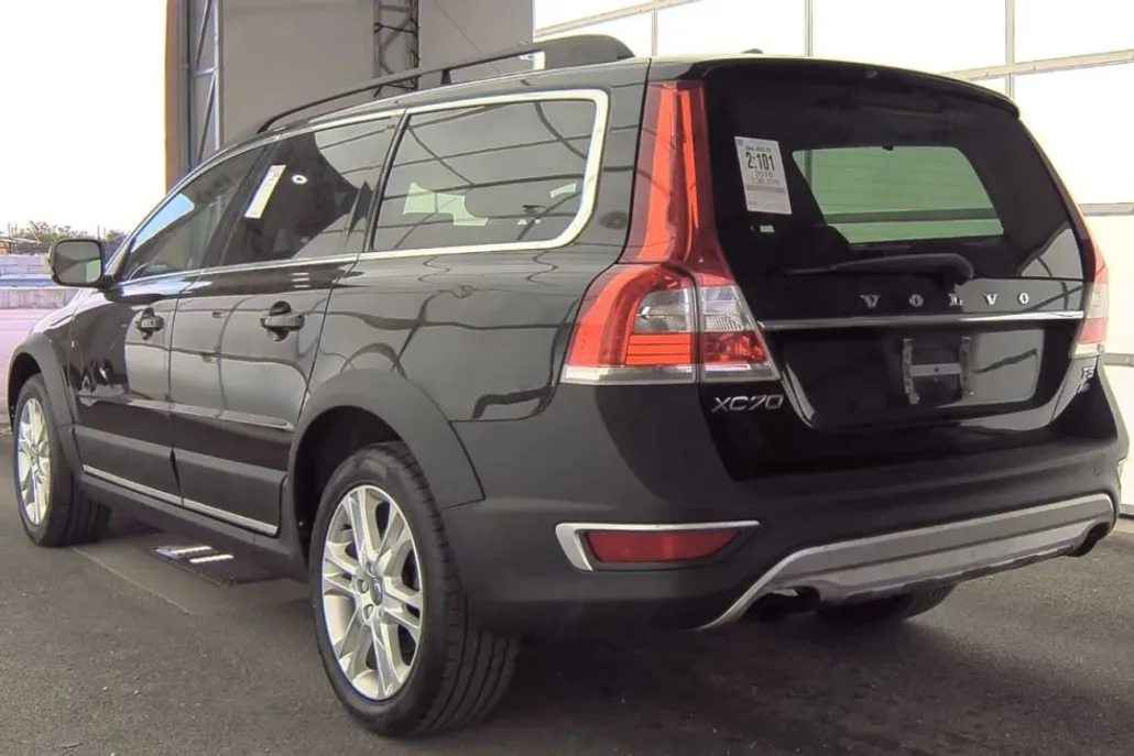 2016 Volvo XC70 T5 Premier photo 1