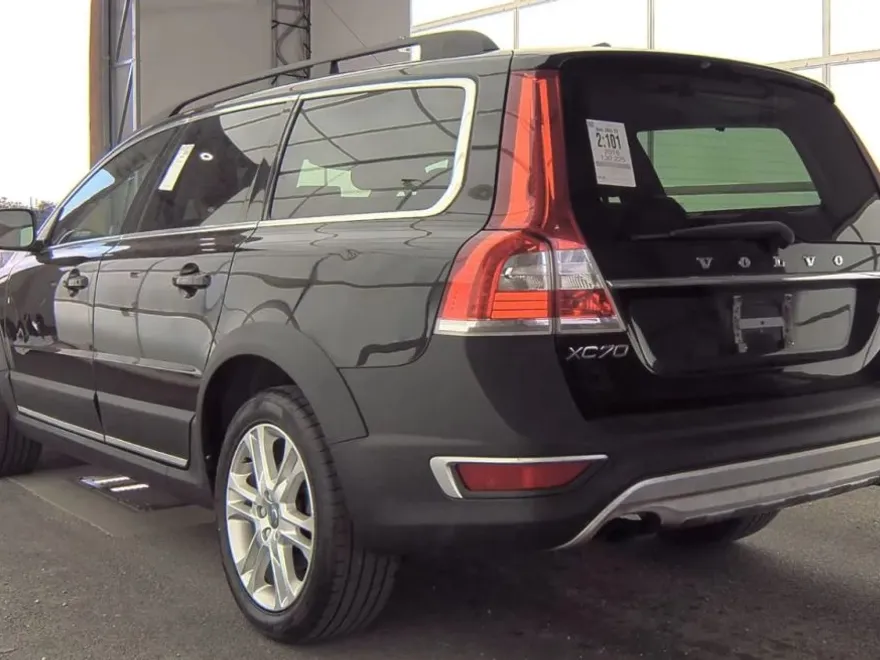 2016 Volvo XC70 T5 Premier photo 1