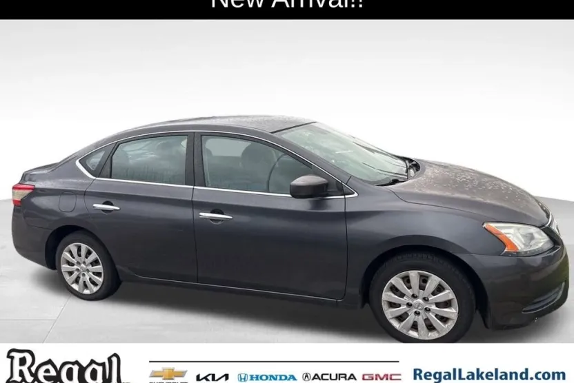 2014 Nissan Sentra SV photo 1