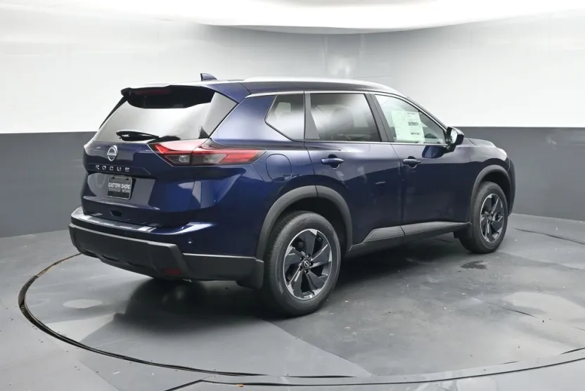 2026 Nissan Rogue SV photo 1
