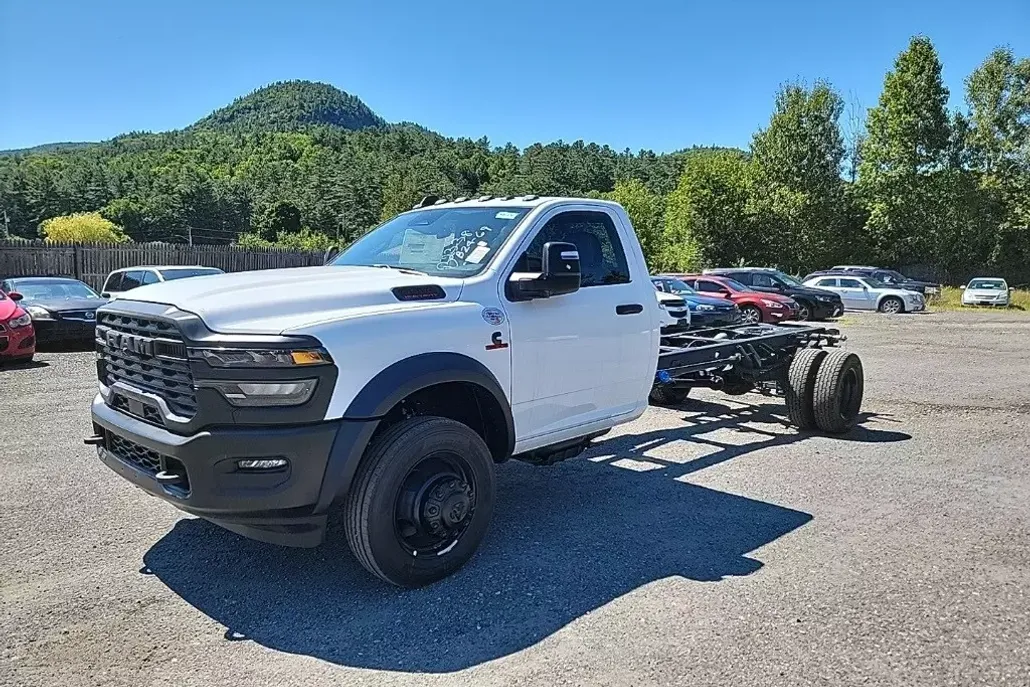 2025 Ram 5500 Tradesman photo 1