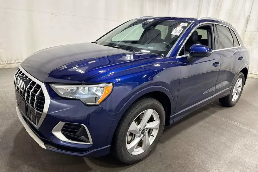 2022 Audi Q3 Premium photo 1