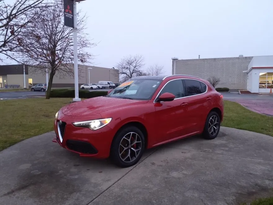 2021 Alfa Romeo Stelvio Ti photo 1