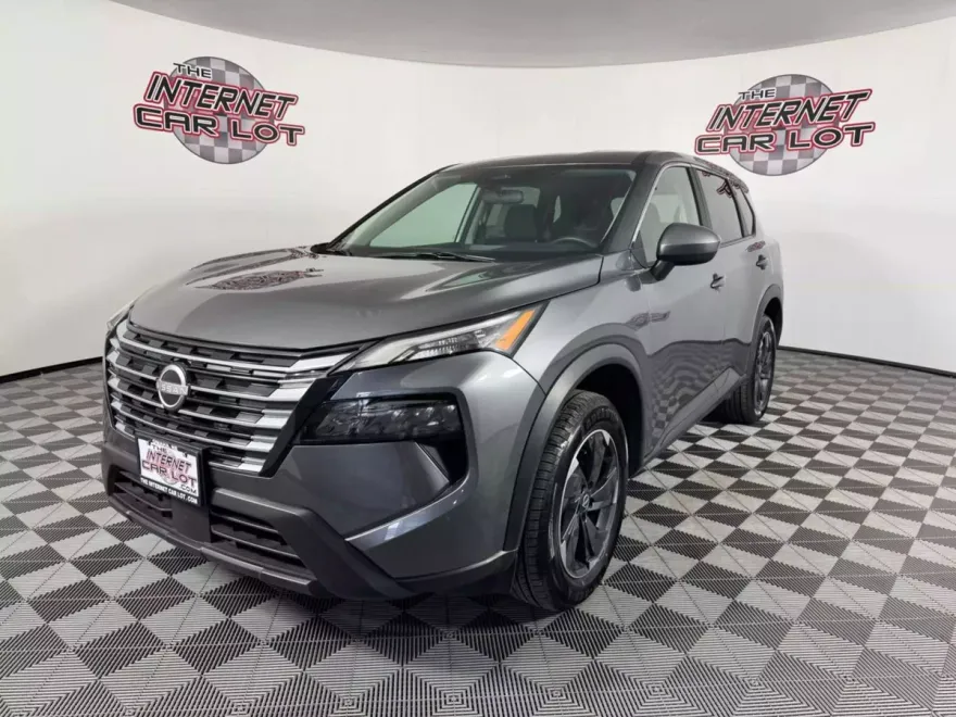 2024 Nissan Rogue SV photo 1