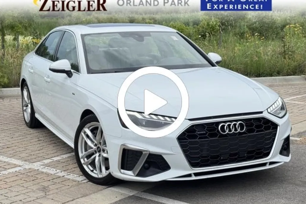 2022 Audi A4 45 S line Premium Plus Quattro photo 1