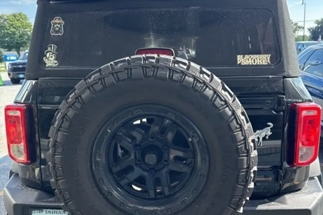 2022 Ford Bronco Base Big Bend Black Diamond Outer Banks photo 1