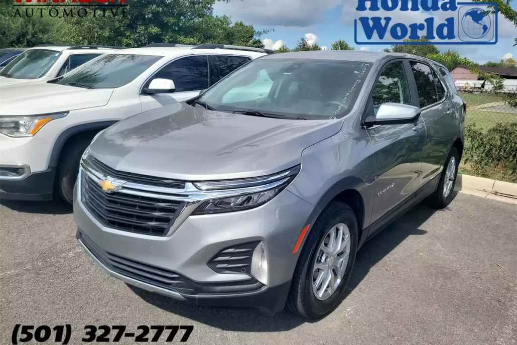 2024 Chevrolet Equinox LT photo 1