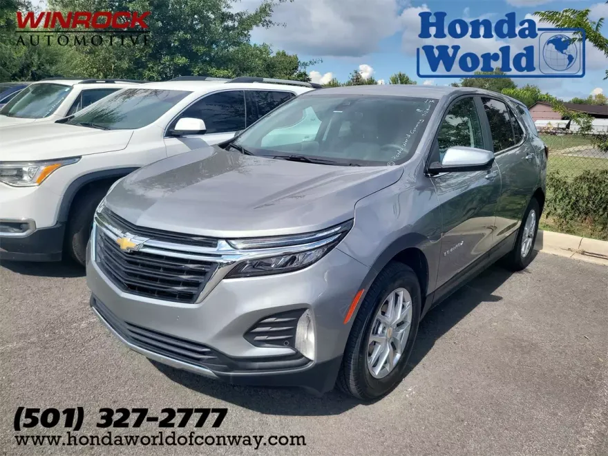 2024 Chevrolet Equinox LT photo 1