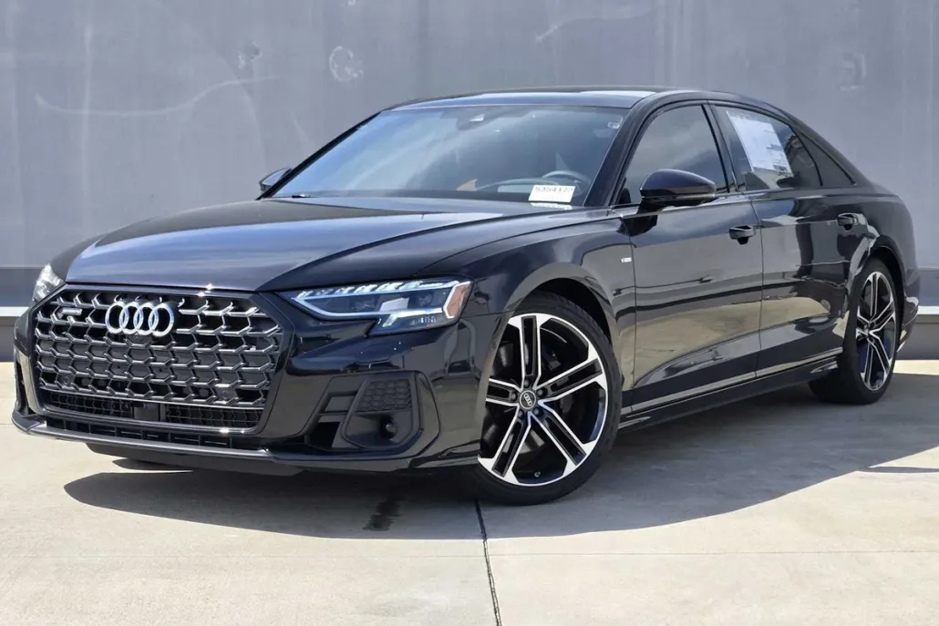 2025 Audi A8 L 55 photo 1
