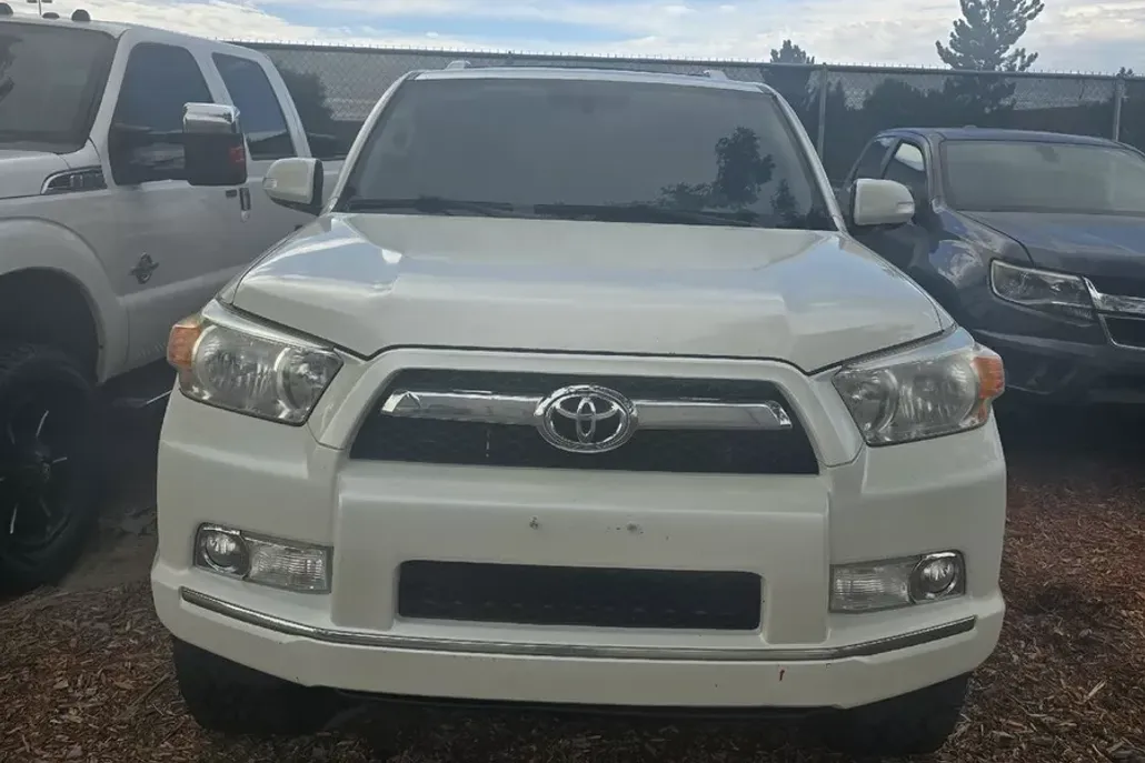 2010 Toyota 4Runner Limited photo 1