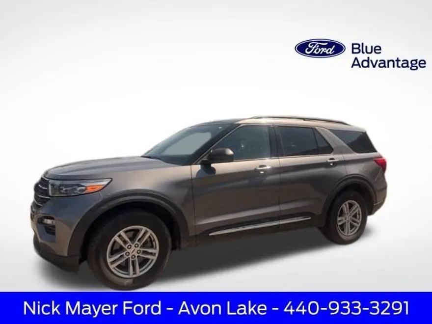 2022 Ford Explorer XLT photo 1