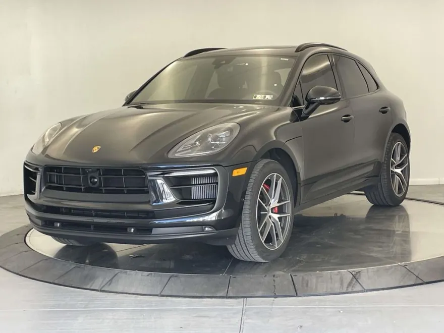 2022 Porsche Macan S photo 1