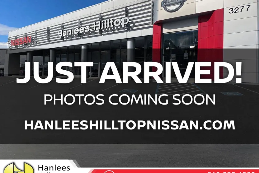 2025 Nissan Versa 1.6 S photo 1