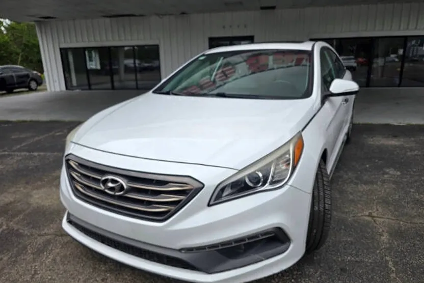 2017 Hyundai Sonata Sport photo 1