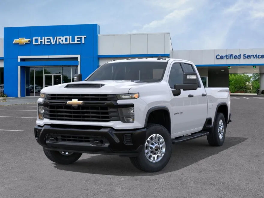 2025 Chevrolet Silverado 2500HD LT photo 1