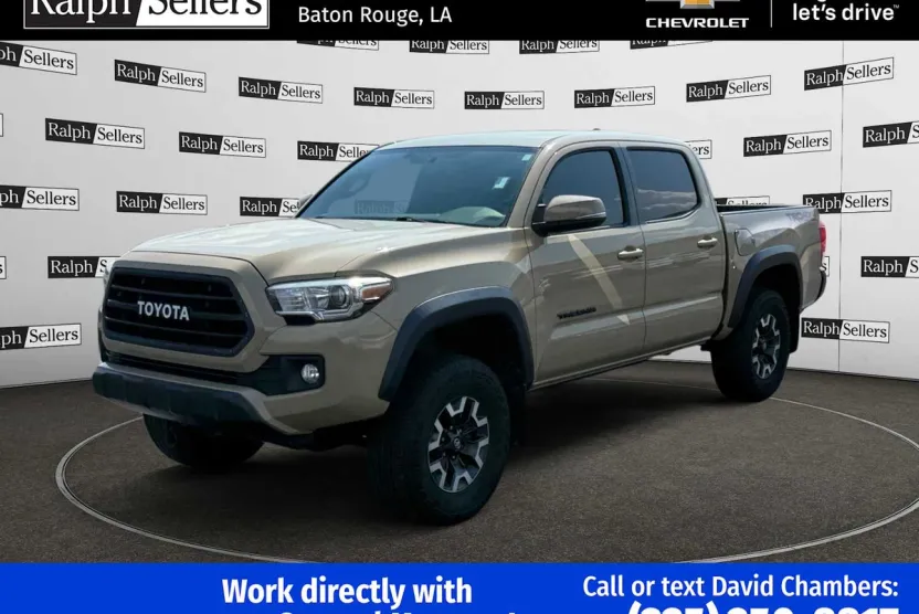 2017 Toyota Tacoma SR5 photo 1